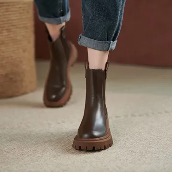2022 Uus chelsea saapad naiste Tahke -, Plüüš-daamid kingad Mood lühikesed saapad Naiste poolsaapad Chelsea Saapad disainer kingad